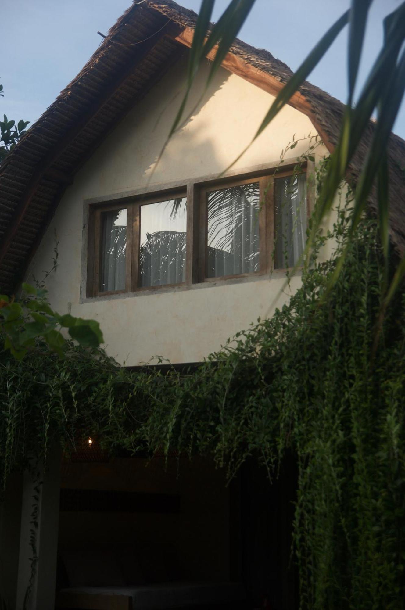 Owa Lodge Areguling Kuta  Luaran gambar